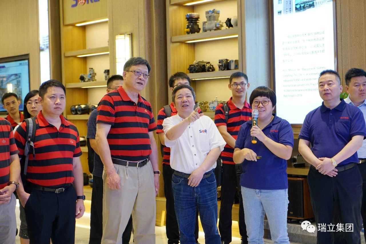 上汽紅巖總經(jīng)理樓建平一行蒞臨瑞立考察評(píng)審